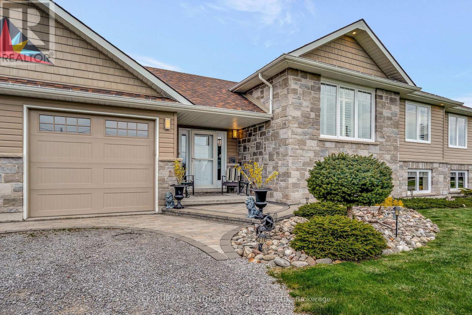 32 Stinson Block Road, Prince Edward County (Hillier Ward), Ontario  K0K 1T0 - Photo 2 - X12764382