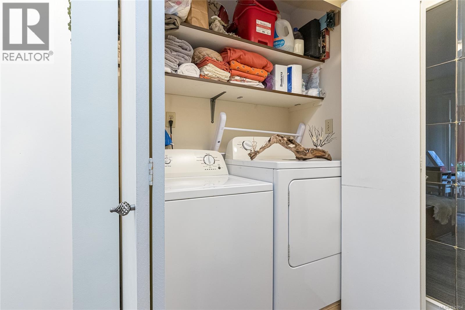 101 853 Selkirk Ave, Esquimalt, British Columbia  V9A 2T7 - Photo 23 - 1025204