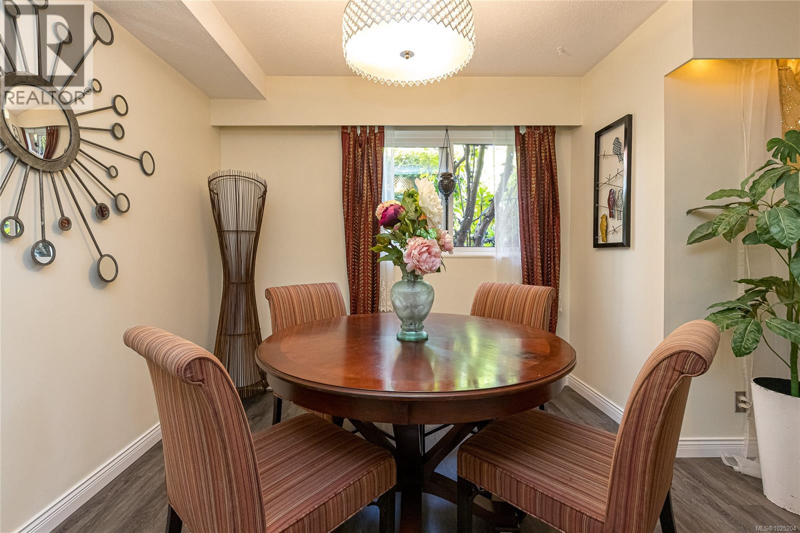 101 853 Selkirk Ave, Esquimalt, British Columbia  V9A 2T7 - Photo 10 - 1025204