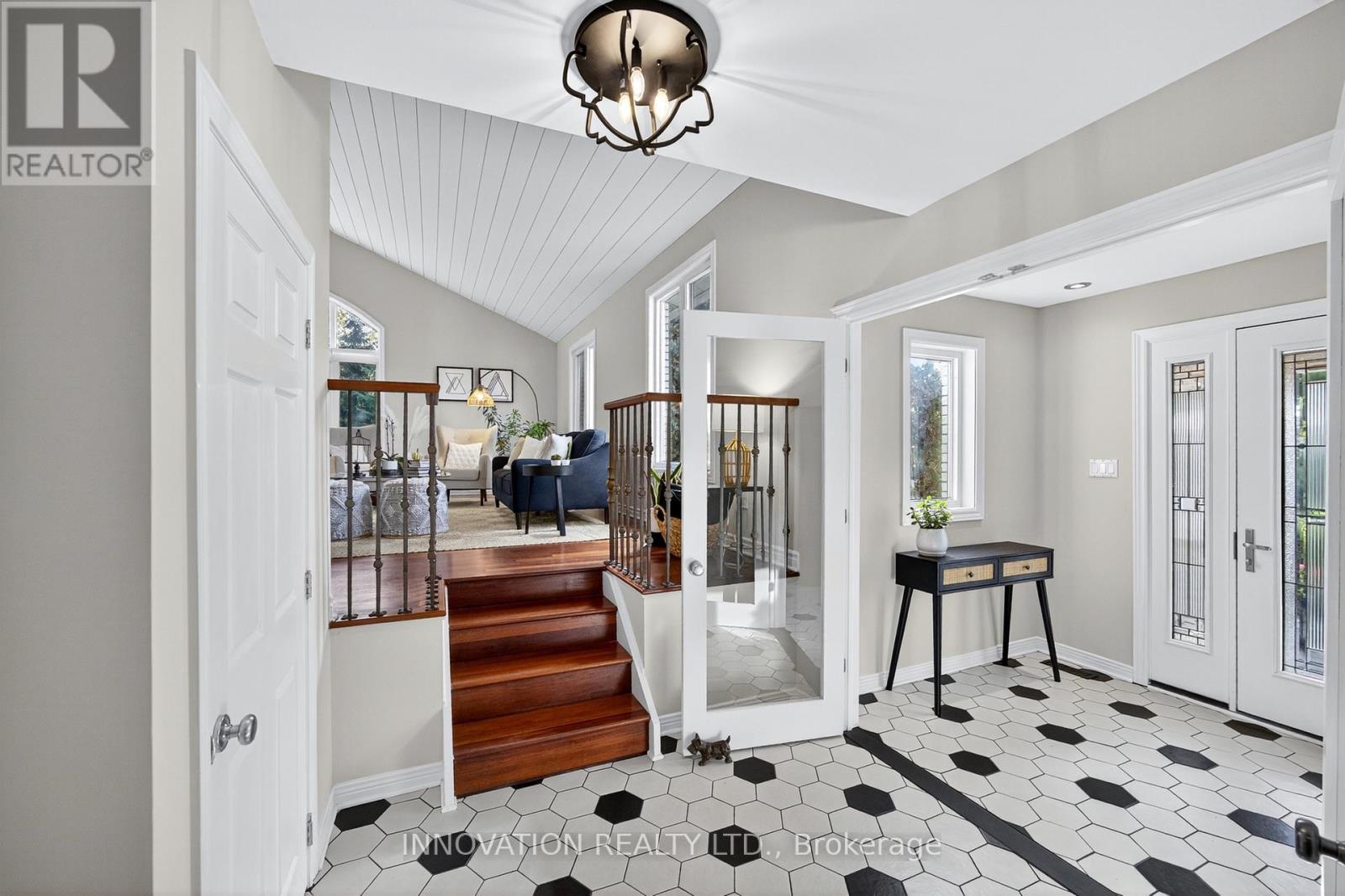 5609 South River Drive, Ottawa, Ontario  K4M 1J4 - Photo 6 - X12764372