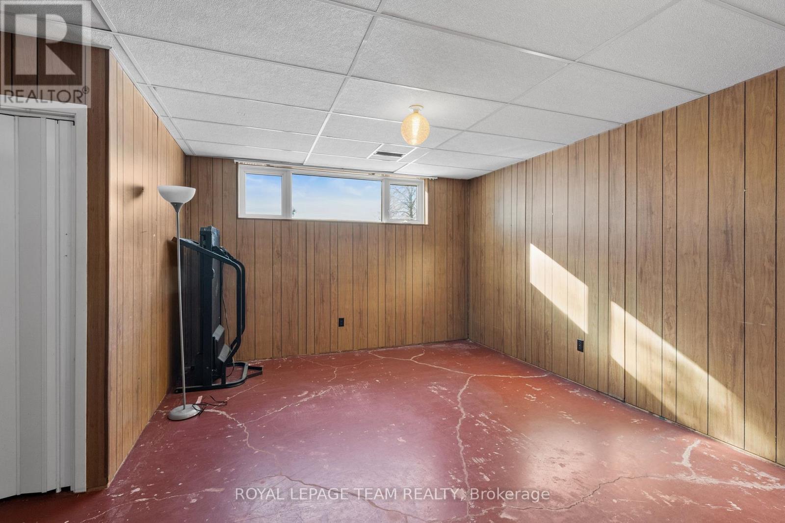 1377 Chartrand Avenue, Ottawa, Ontario  K1E 1H9 - Photo 23 - X12764388