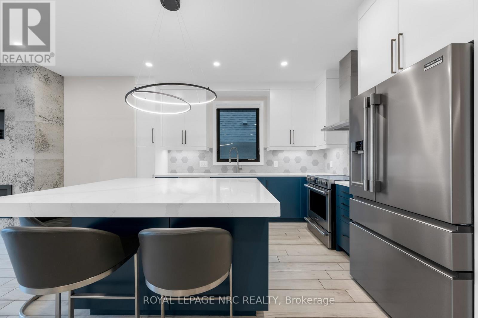 21 Singer Street, Thorold, Ontario  L2V 0E9 - Photo 14 - X12764342