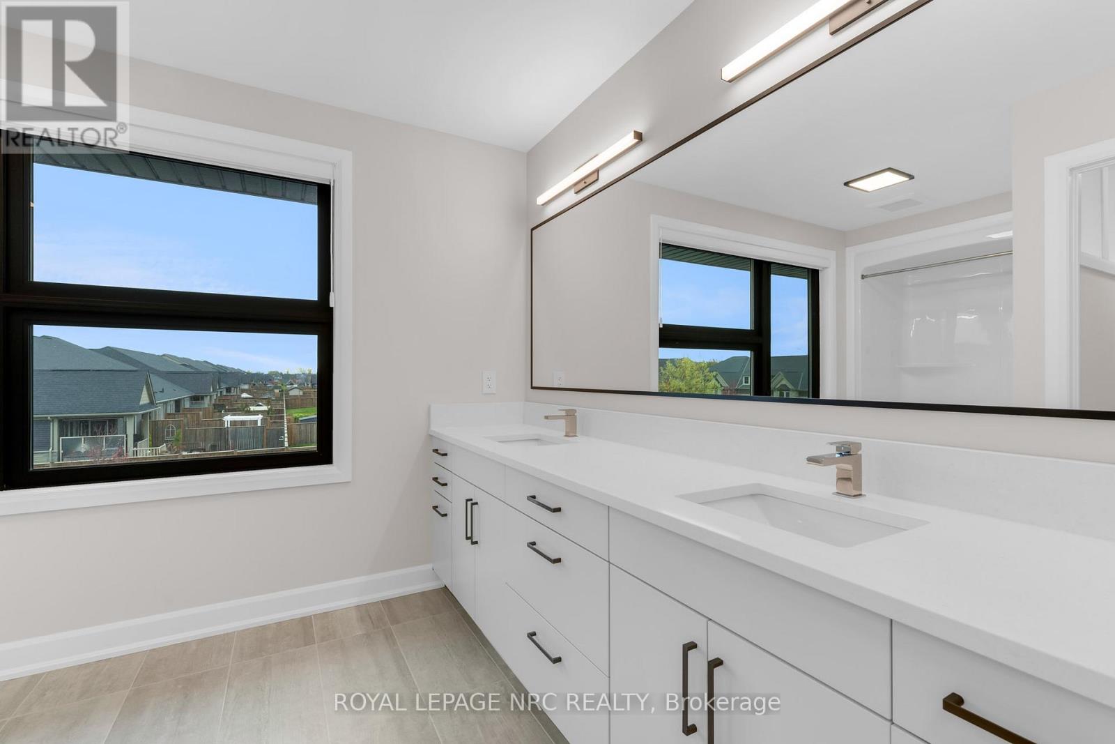 21 Singer Street, Thorold, Ontario  L2V 0E9 - Photo 29 - X12764342