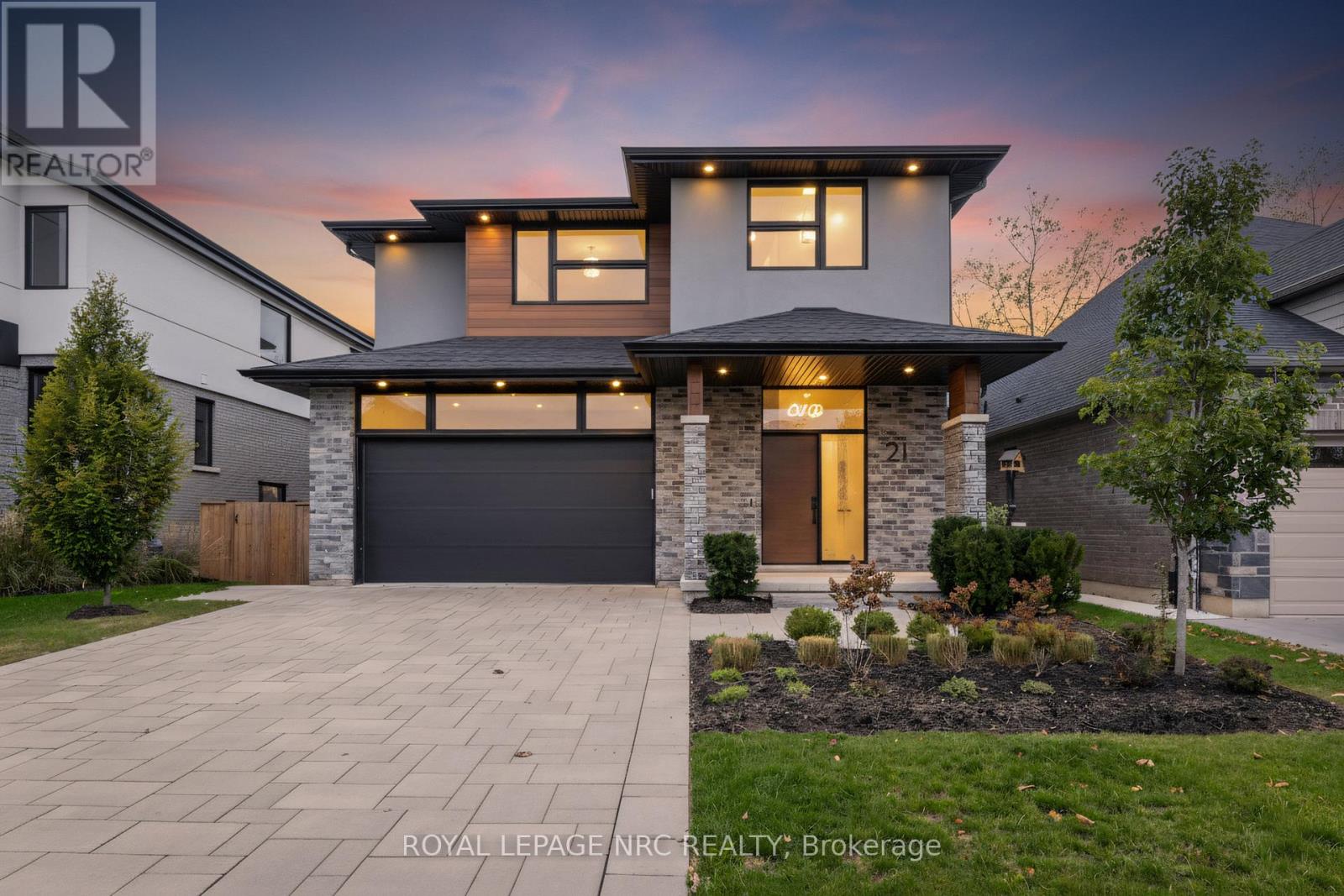 21 Singer Street, Thorold, Ontario  L2V 0E9 - Photo 4 - X12764342