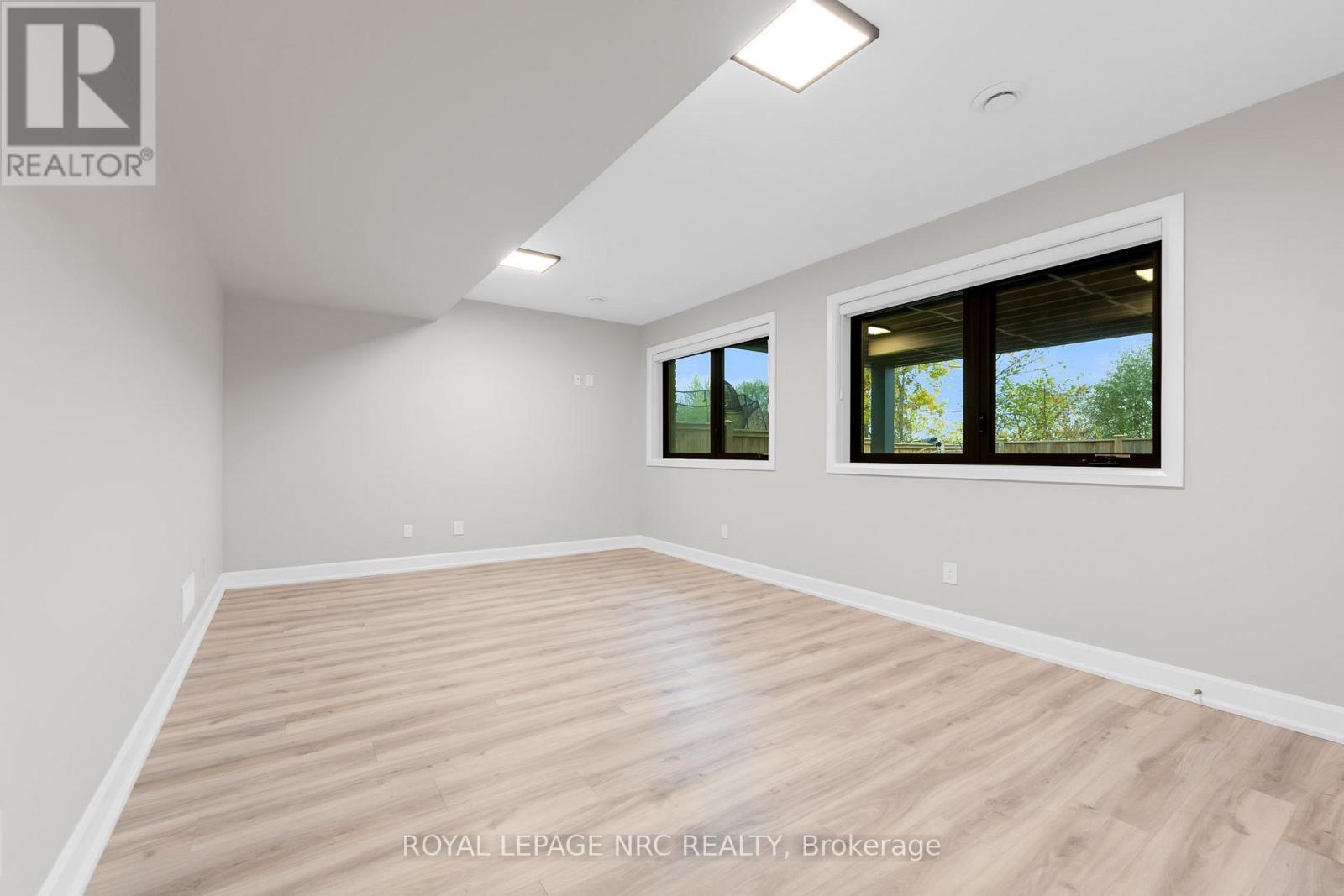 21 Singer Street, Thorold, Ontario  L2V 0E9 - Photo 44 - X12764342