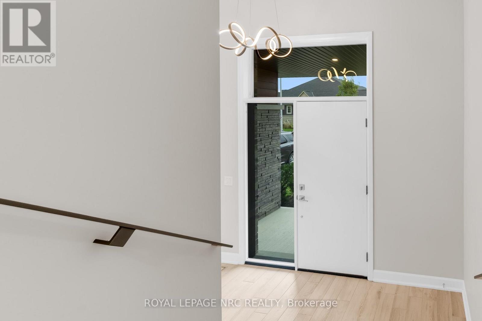 21 Singer Street, Thorold, Ontario  L2V 0E9 - Photo 8 - X12764342