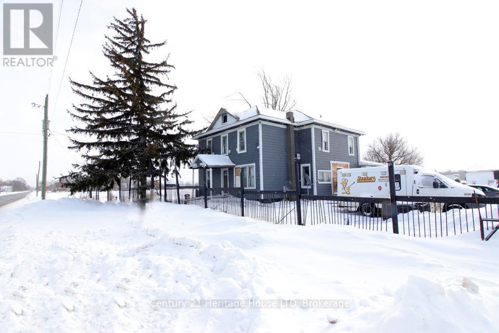 4034 Canborough Road N, West Lincoln, Ontario  L0R 2J0 - Photo 3 - X12764374