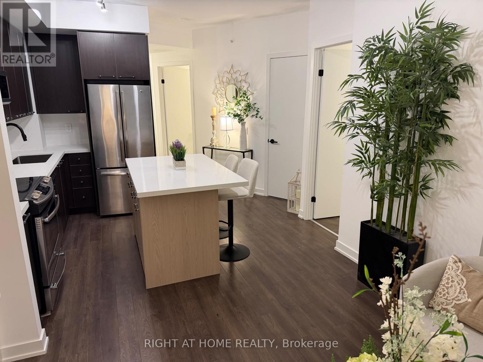 522 - 10 Park Lawn Road, Toronto, Ontario  M8V 0H9 - Photo 40 - W12641790