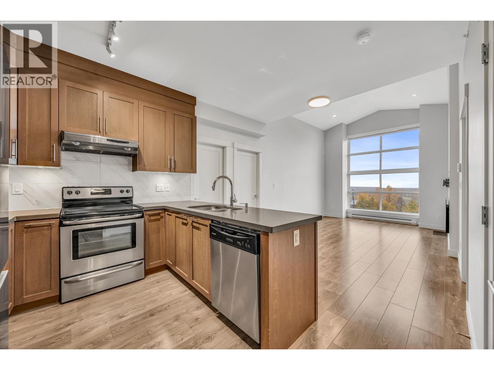 403 827 Roderick Avenue, Coquitlam, British Columbia  V3K 0E3 - Photo 13 - R3067658