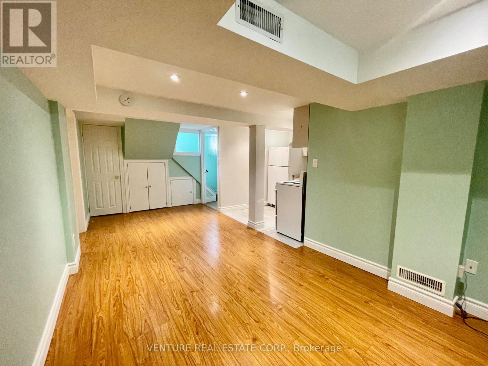 Unknown Address, ,     - Photo 5 - E12764330