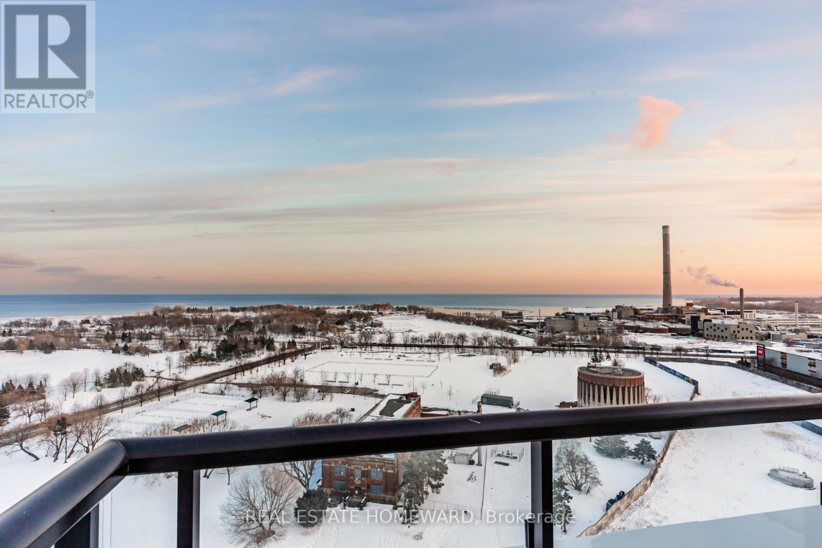 Ph #1701 - 1050 Eastern Avenue, Toronto, Ontario  M4L 0B7 - Photo 25 - E12764366