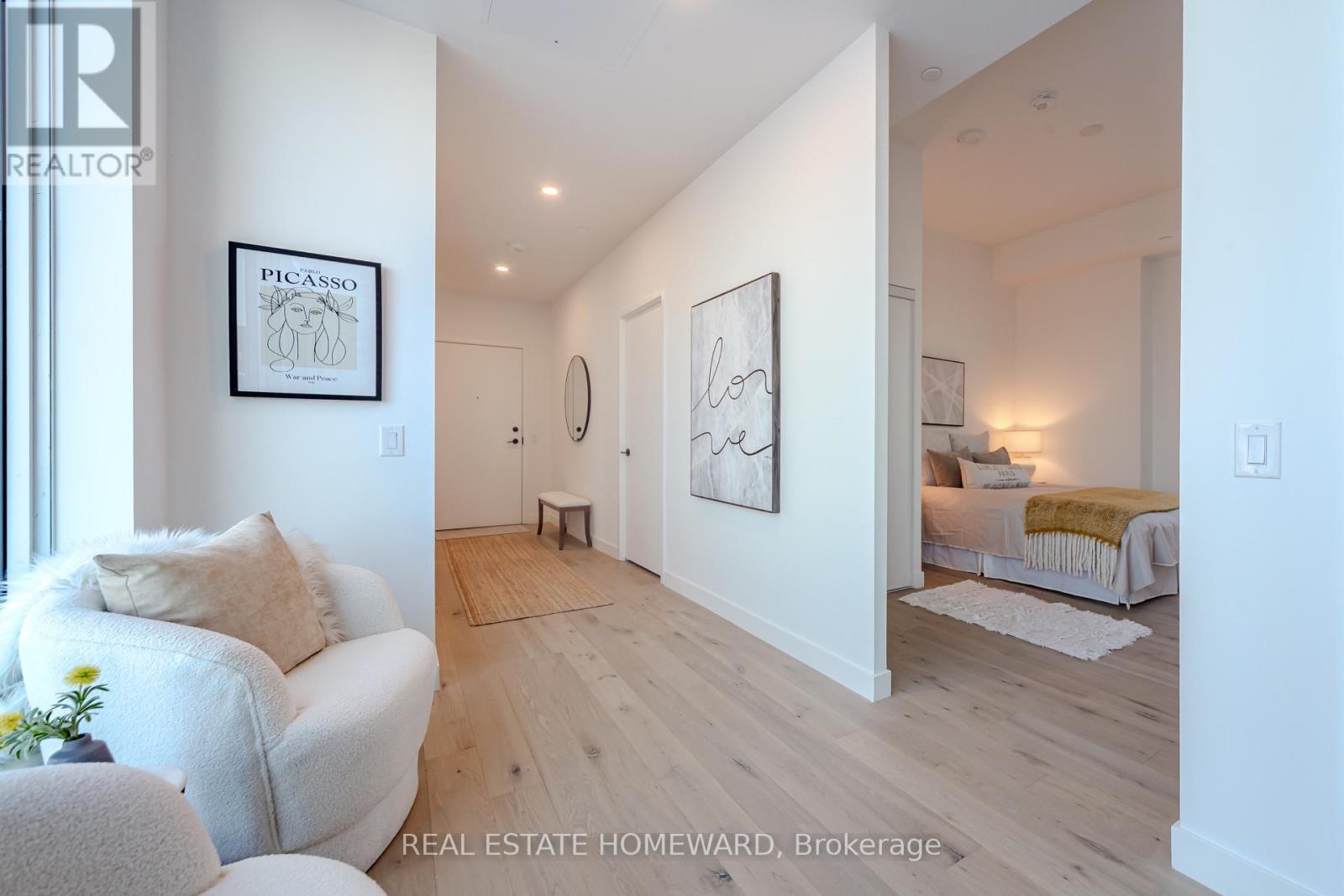 Ph #1701 - 1050 Eastern Avenue, Toronto, Ontario  M4L 0B7 - Photo 4 - E12764366