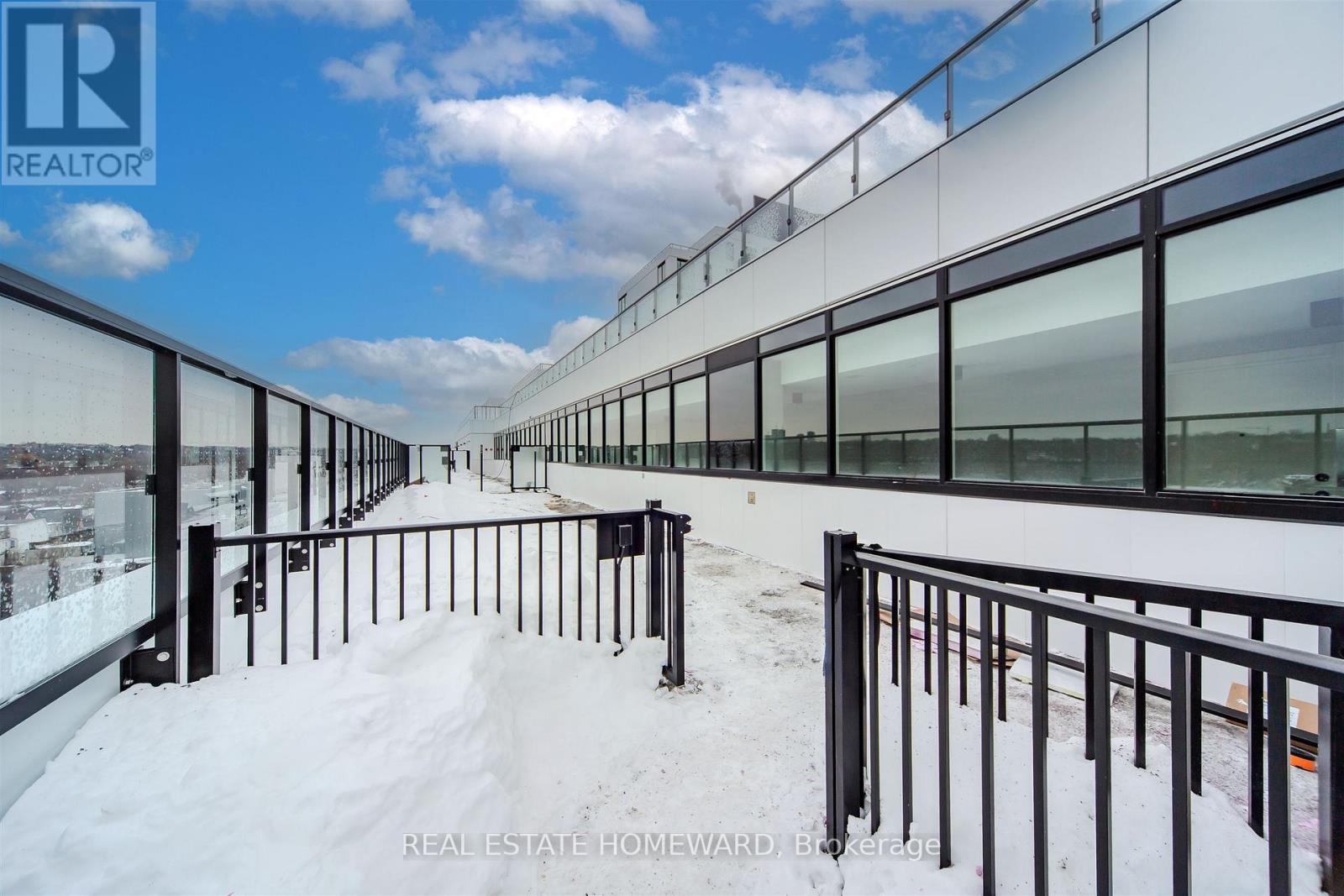 Ph #1701 - 1050 Eastern Avenue, Toronto, Ontario  M4L 0B7 - Photo 43 - E12764366