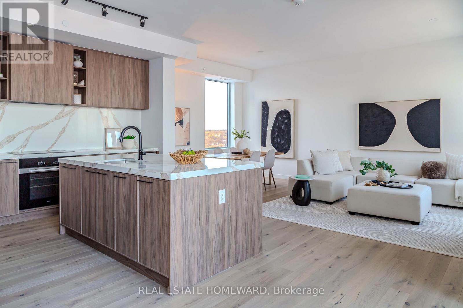 Ph #1701 - 1050 Eastern Avenue, Toronto, Ontario  M4L 0B7 - Photo 5 - E12764366