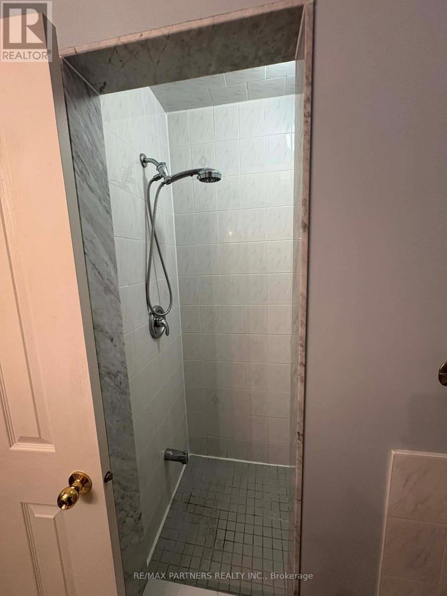 83 Bur Oak Avenue, Markham, Ontario  L6C 2E6 - Photo 10 - N12764332