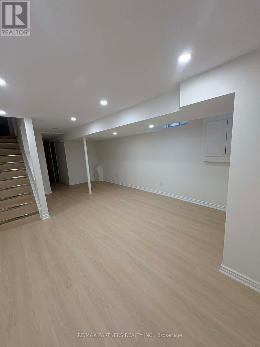 83 Bur Oak Avenue, Markham, Ontario  L6C 2E6 - Photo 15 - N12764332