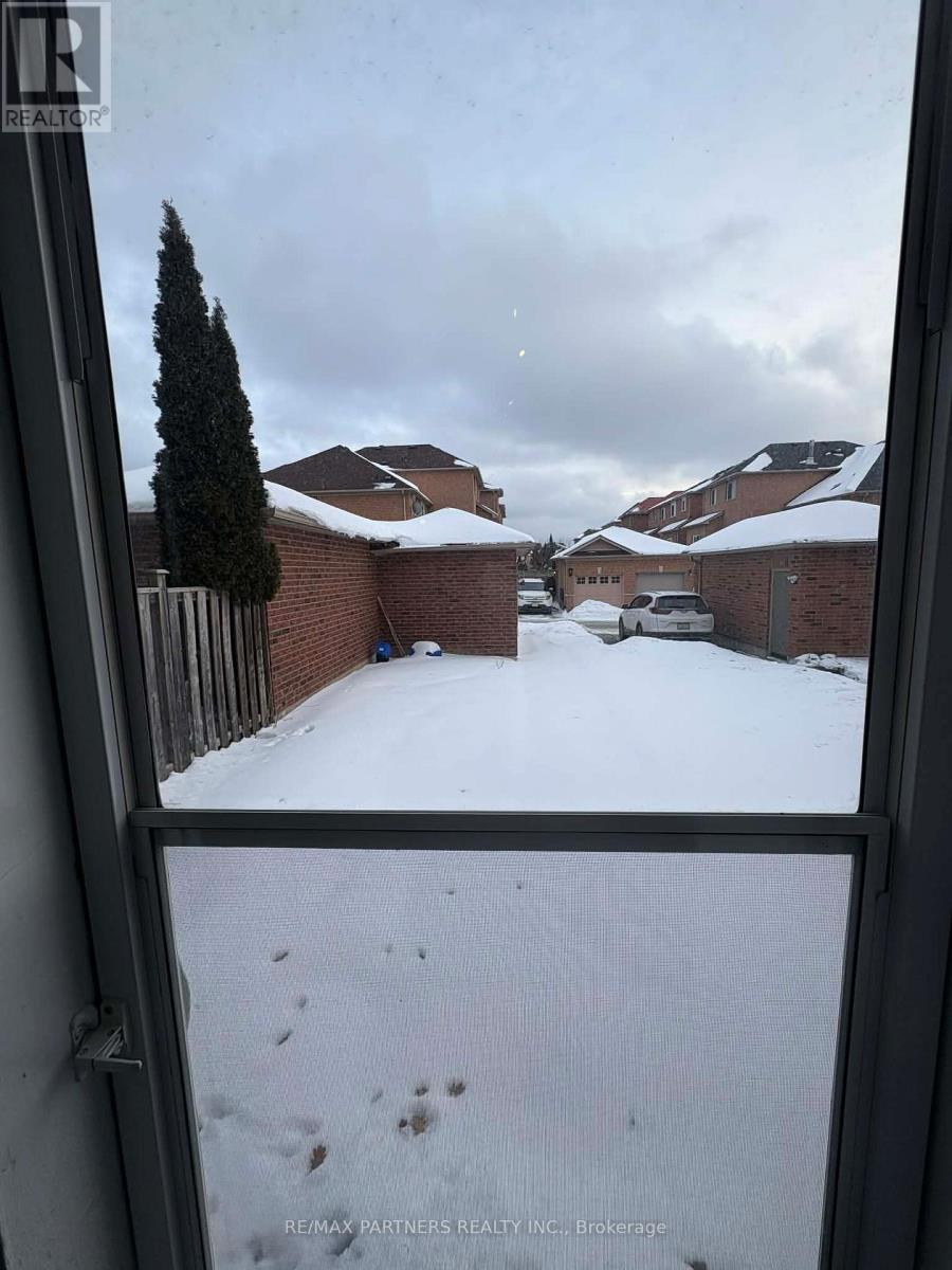 83 Bur Oak Avenue, Markham, Ontario  L6C 2E6 - Photo 18 - N12764332