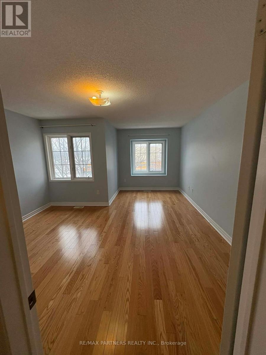 83 Bur Oak Avenue, Markham, Ontario  L6C 2E6 - Photo 6 - N12764332