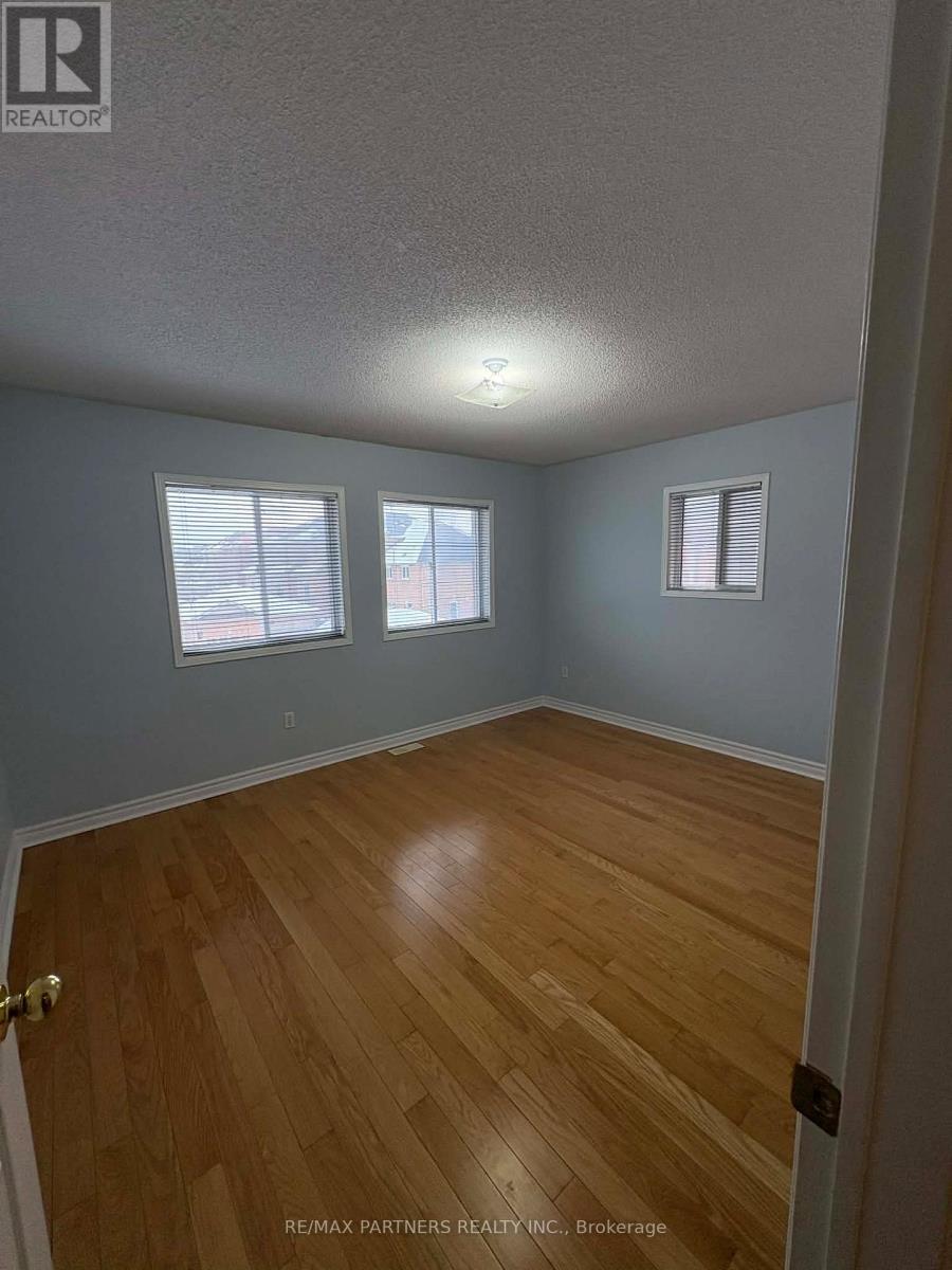 83 Bur Oak Avenue, Markham, Ontario  L6C 2E6 - Photo 8 - N12764332