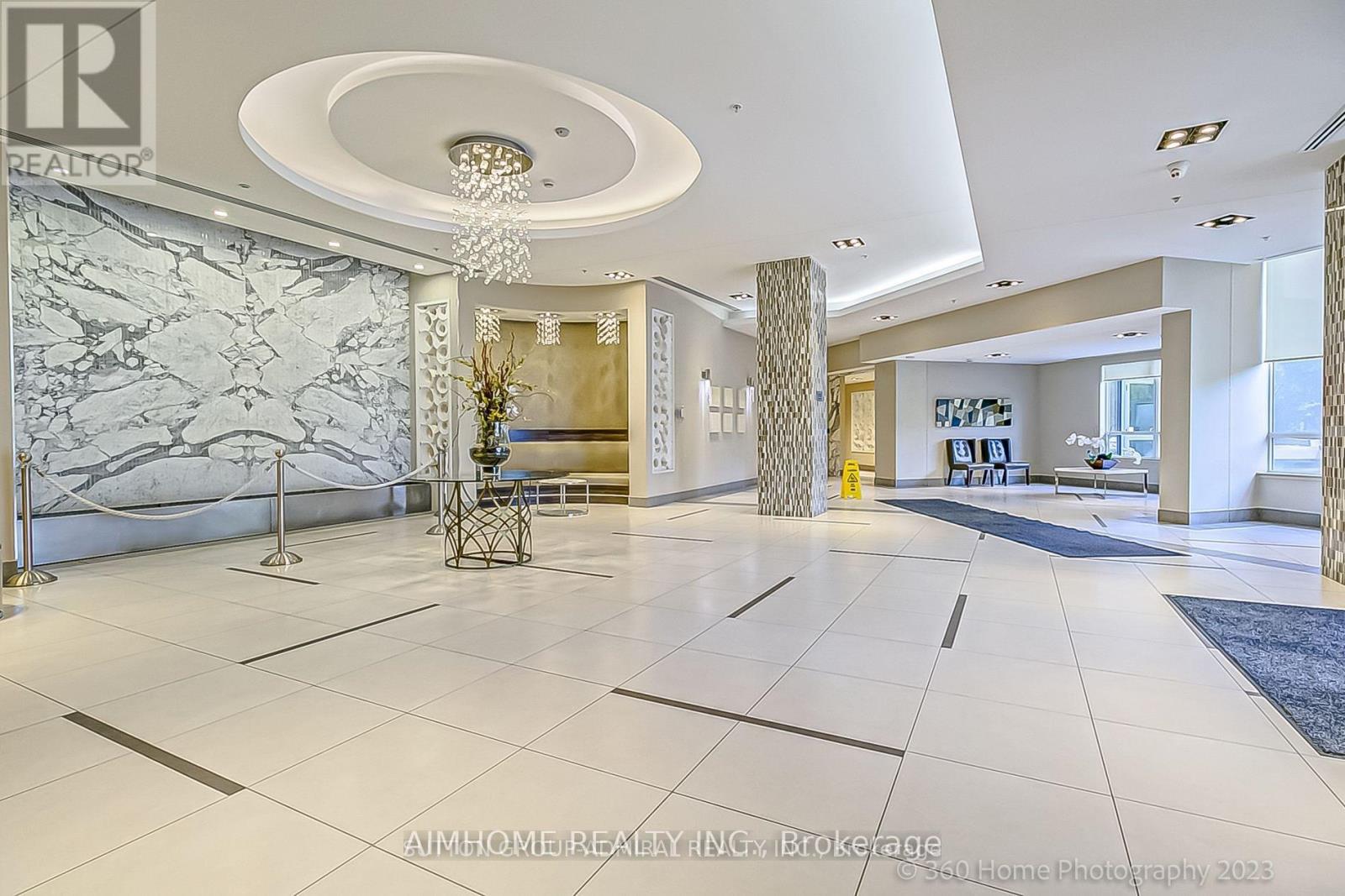 307 - 85 North Park Road, Vaughan, Ontario  L4J 0H9 - Photo 3 - N12764368