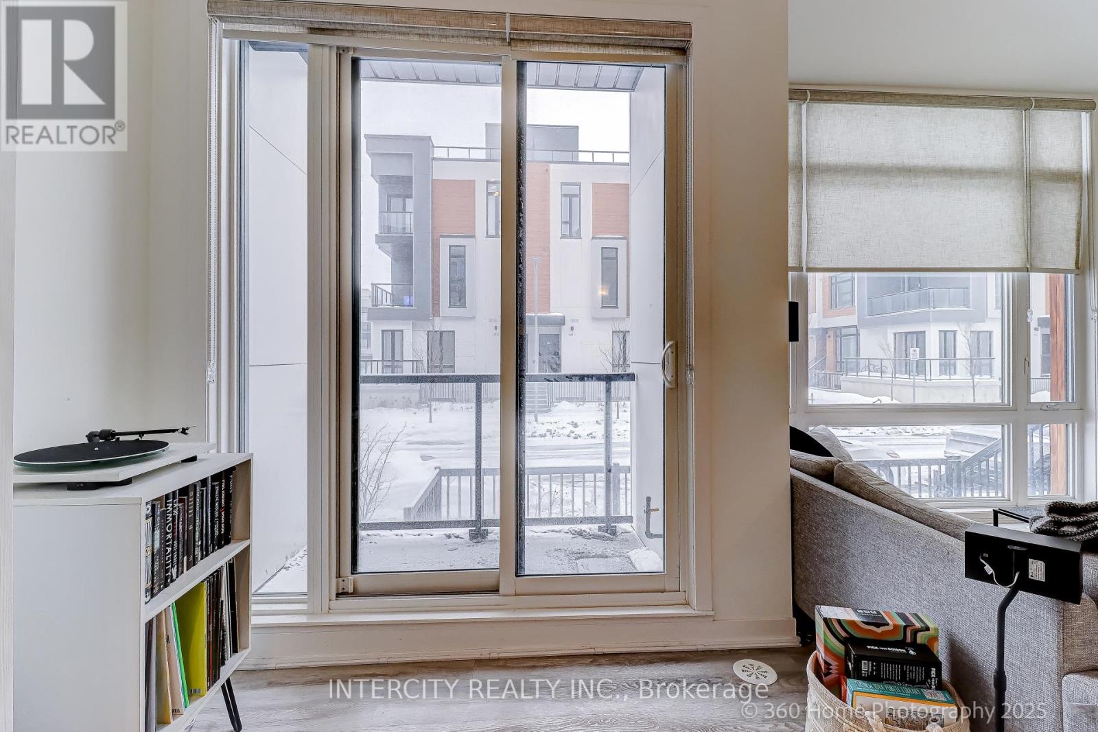 1505 - 11 David Eyer Road, Richmond Hill, Ontario  L4S 1M4 - Photo 10 - N12764392