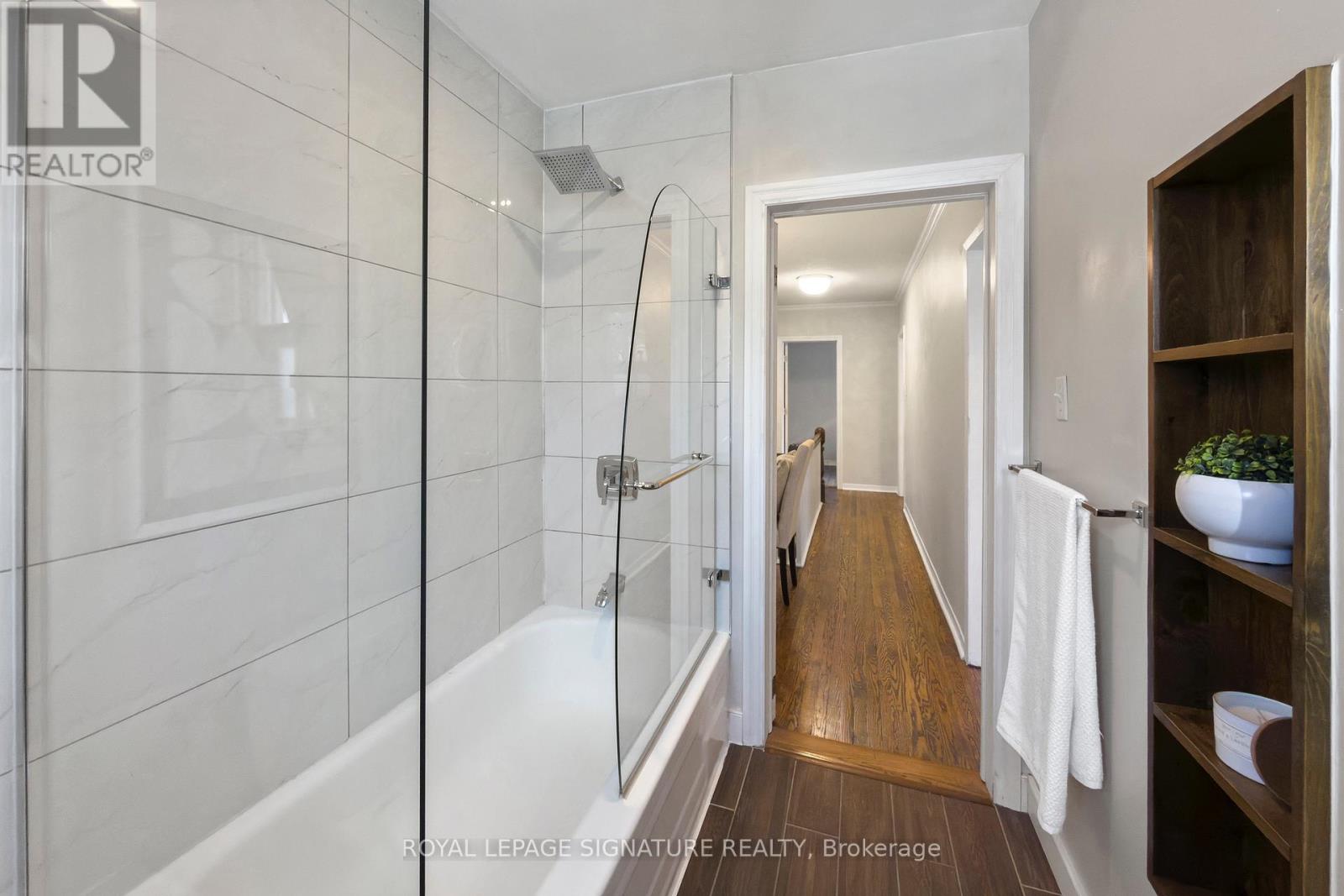 215 Yarmouth Road, Toronto, Ontario  M6G 1X5 - Photo 30 - W12764338