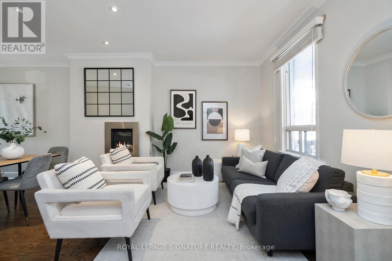 215 Yarmouth Road, Toronto, Ontario  M6G 1X5 - Photo 9 - W12764338