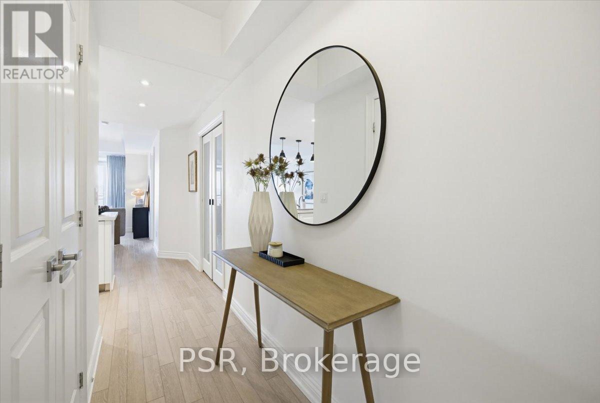 619 - 3500 Lakeshore Road W, Oakville, Ontario  L6L 0B4 - Photo 4 - W12764360