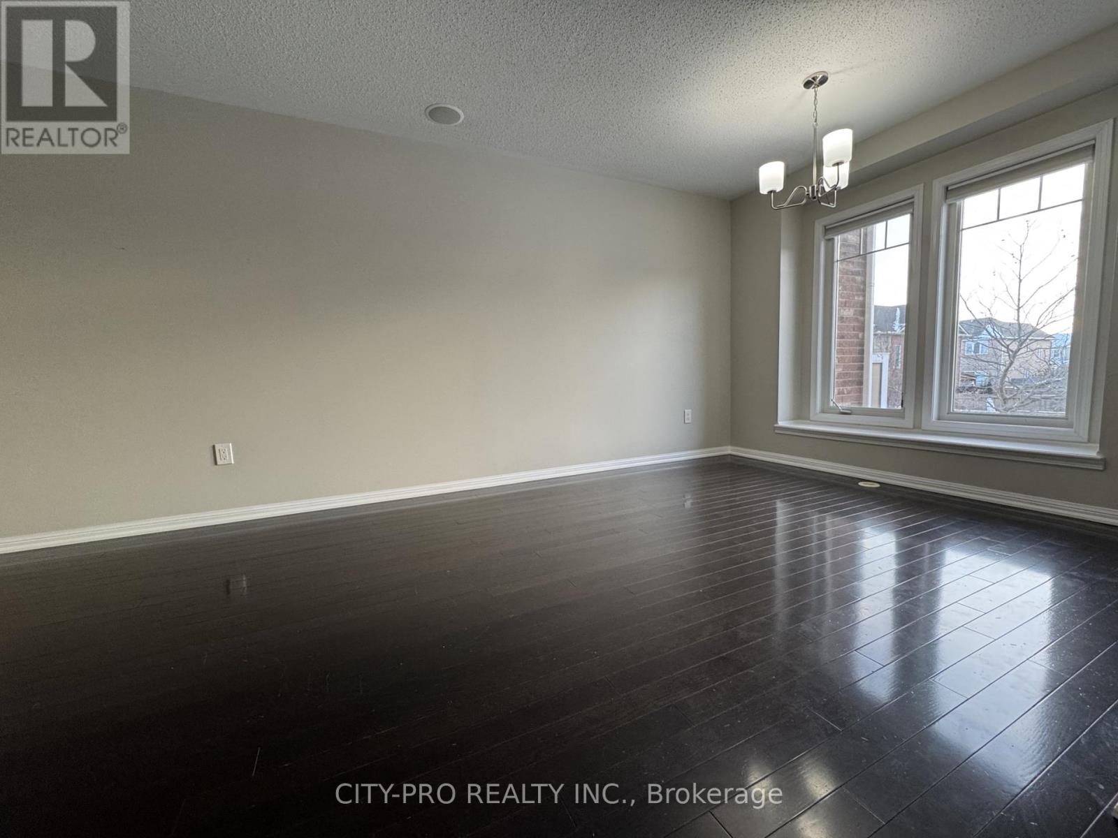 1037 Haxton Heights, Milton, Ontario  L9T 8G6 - Photo 16 - W12764362