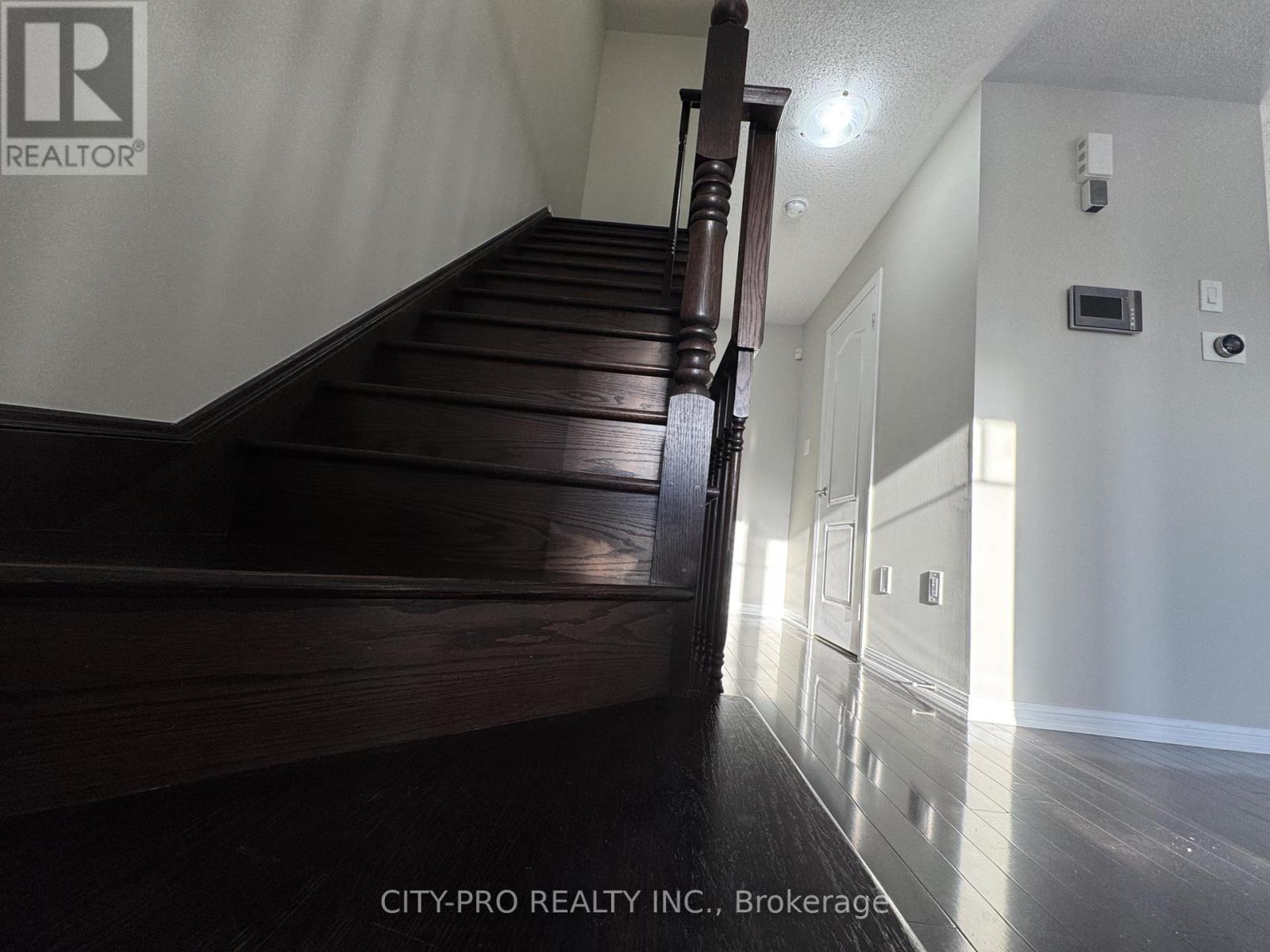 1037 Haxton Heights, Milton, Ontario  L9T 8G6 - Photo 18 - W12764362