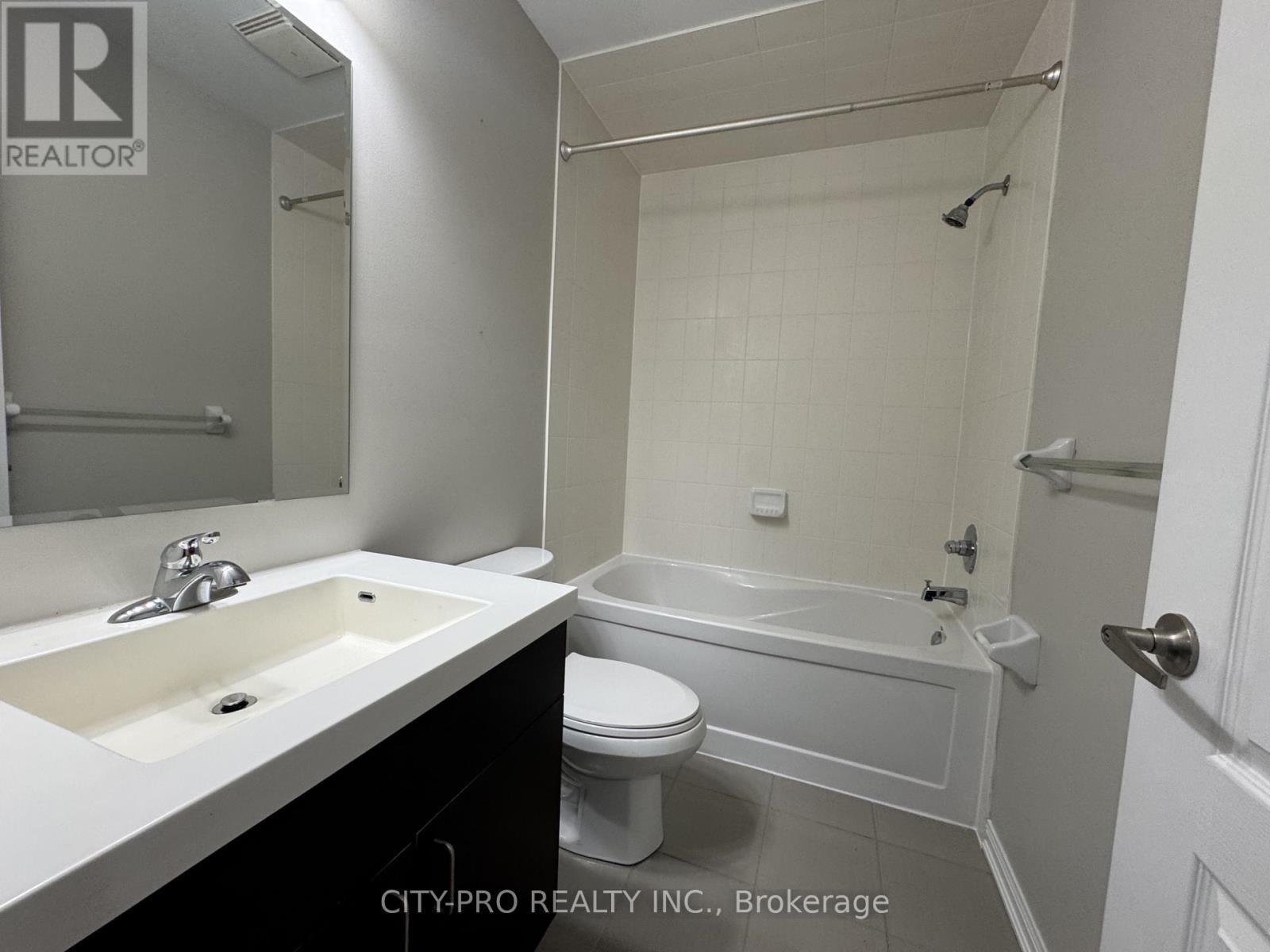 1037 Haxton Heights, Milton, Ontario  L9T 8G6 - Photo 21 - W12764362