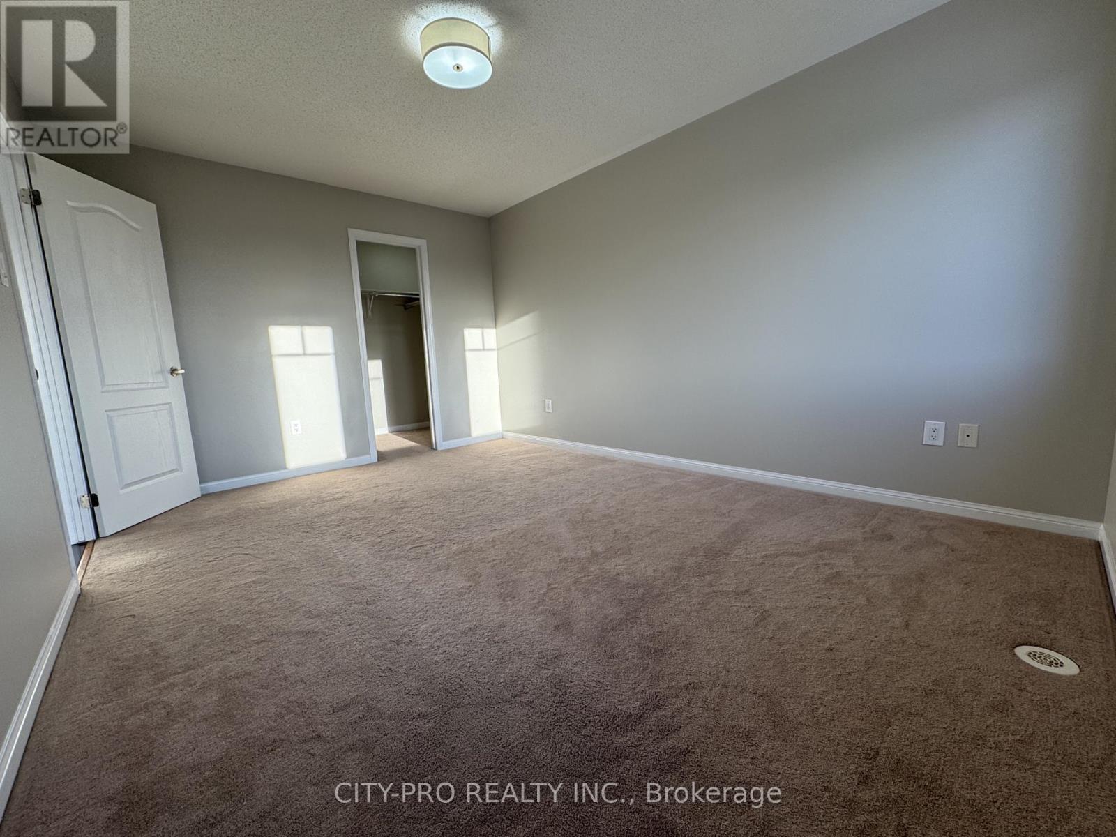 1037 Haxton Heights, Milton, Ontario  L9T 8G6 - Photo 23 - W12764362