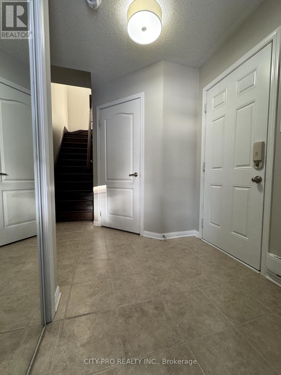 1037 Haxton Heights, Milton, Ontario  L9T 8G6 - Photo 3 - W12764362