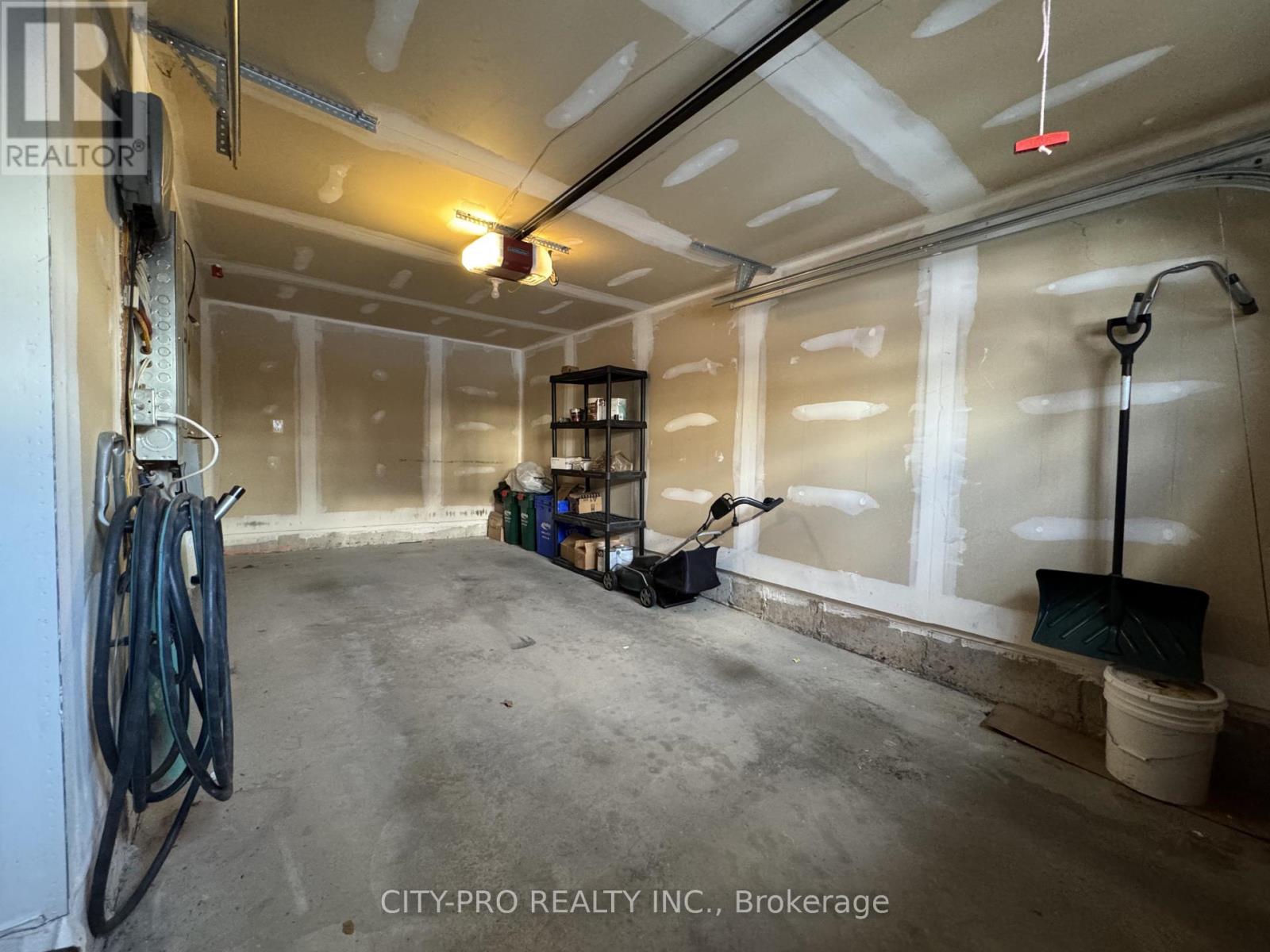 1037 Haxton Heights, Milton, Ontario  L9T 8G6 - Photo 31 - W12764362