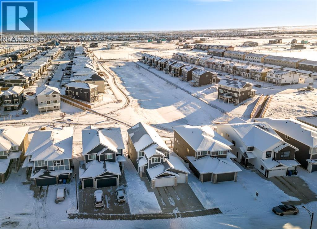 235 Chelsea Park, Chestermere, Alberta  T1X 2T3 - Photo 2 - A2273444