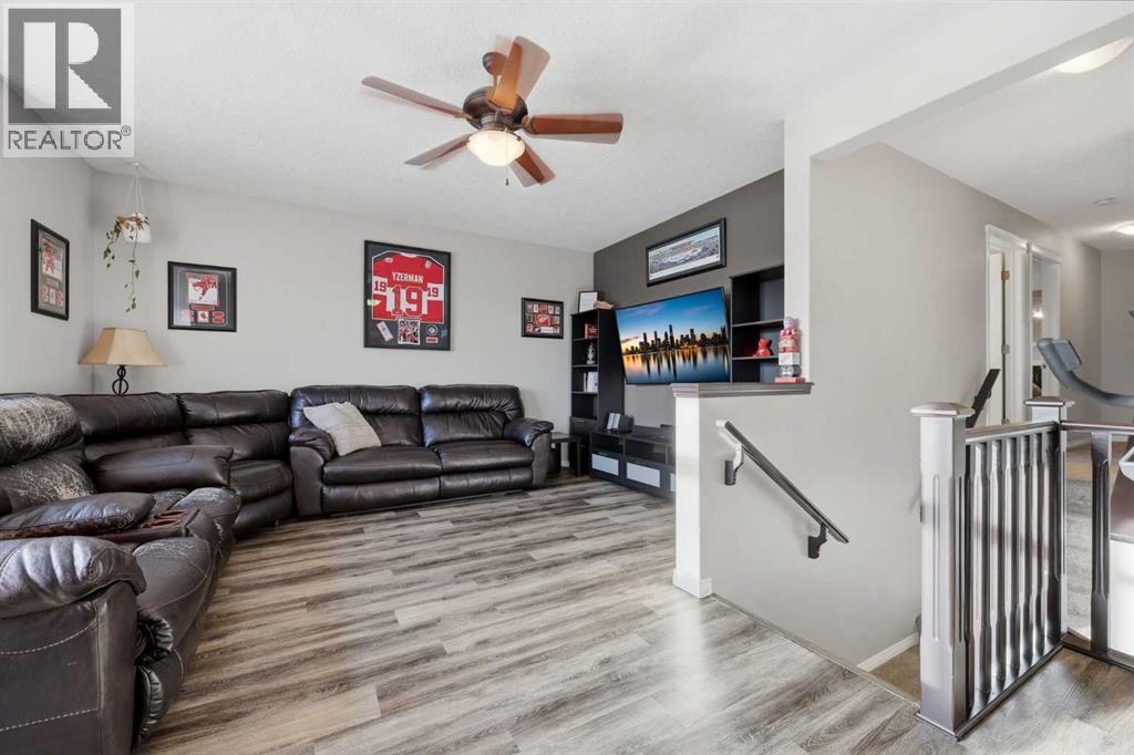 307 Valley Crest Court Nw, Calgary, Alberta  T3B 5Y4 - Photo 19 - A2283685