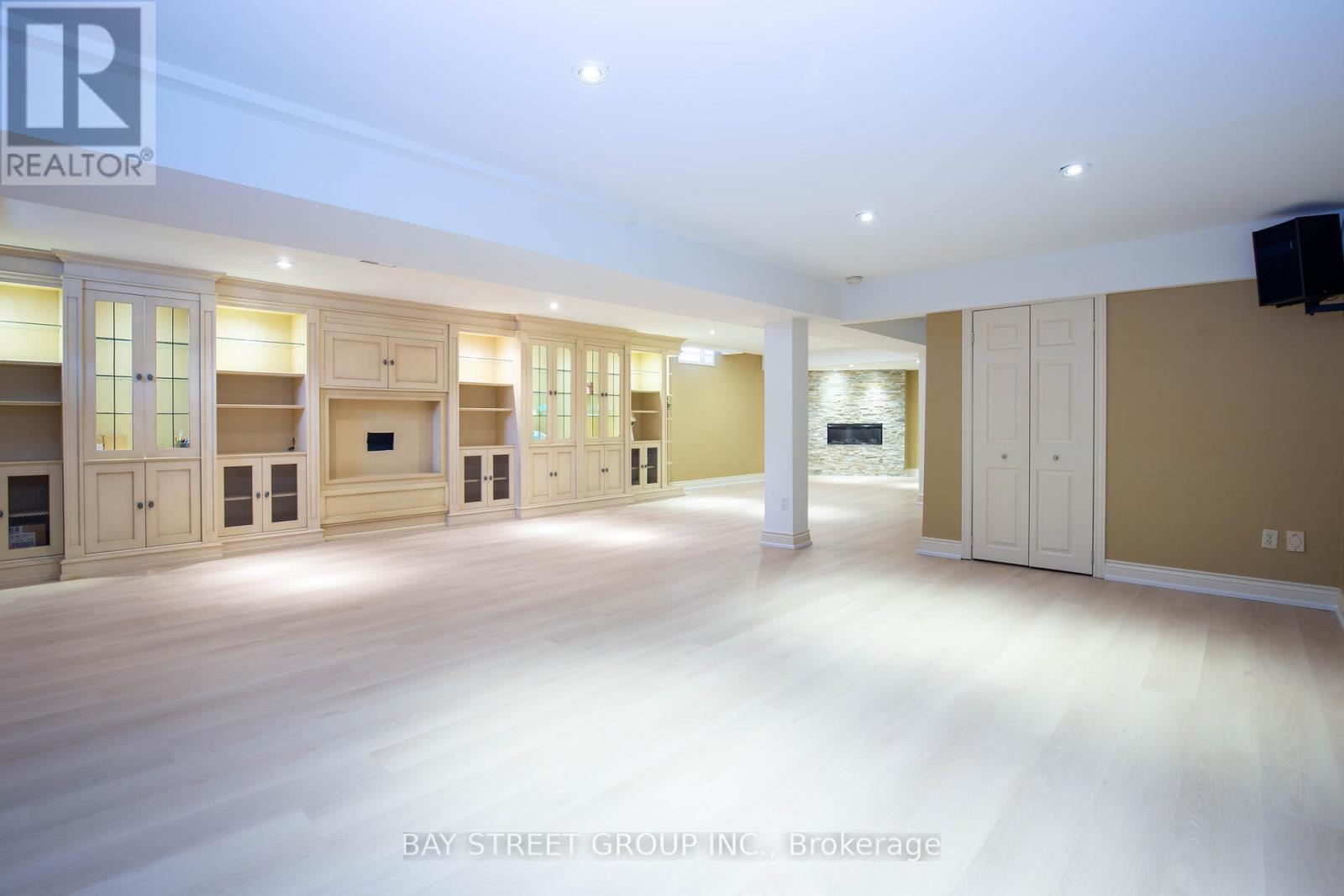 2191 Dunvegan Avenue, Oakville, Ontario  L6J 6P2 - Photo 44 - W12631912