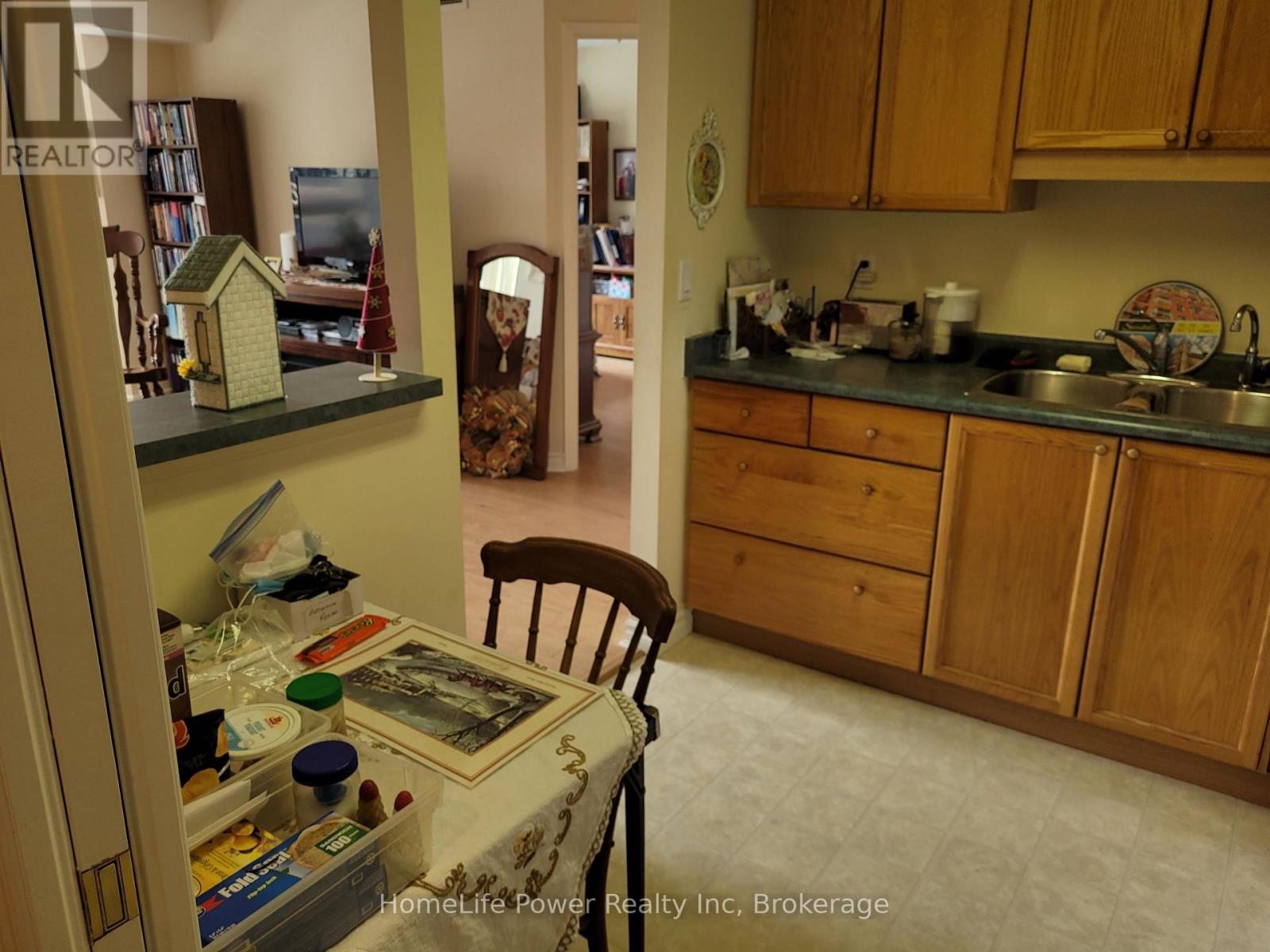 311 - 20 St George Street, Kitchener, Ontario  N2G 2S7 - Photo 10 - X12764412