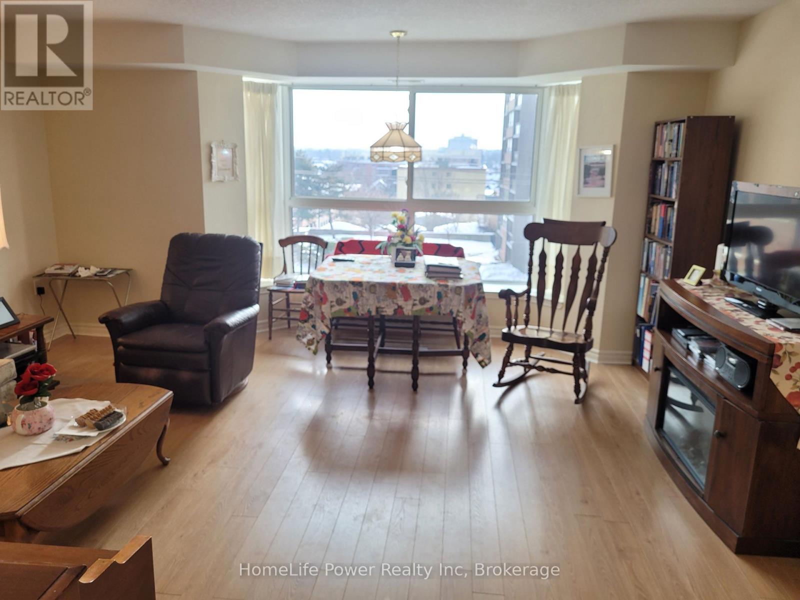 311 - 20 St George Street, Kitchener, Ontario  N2G 2S7 - Photo 5 - X12764412