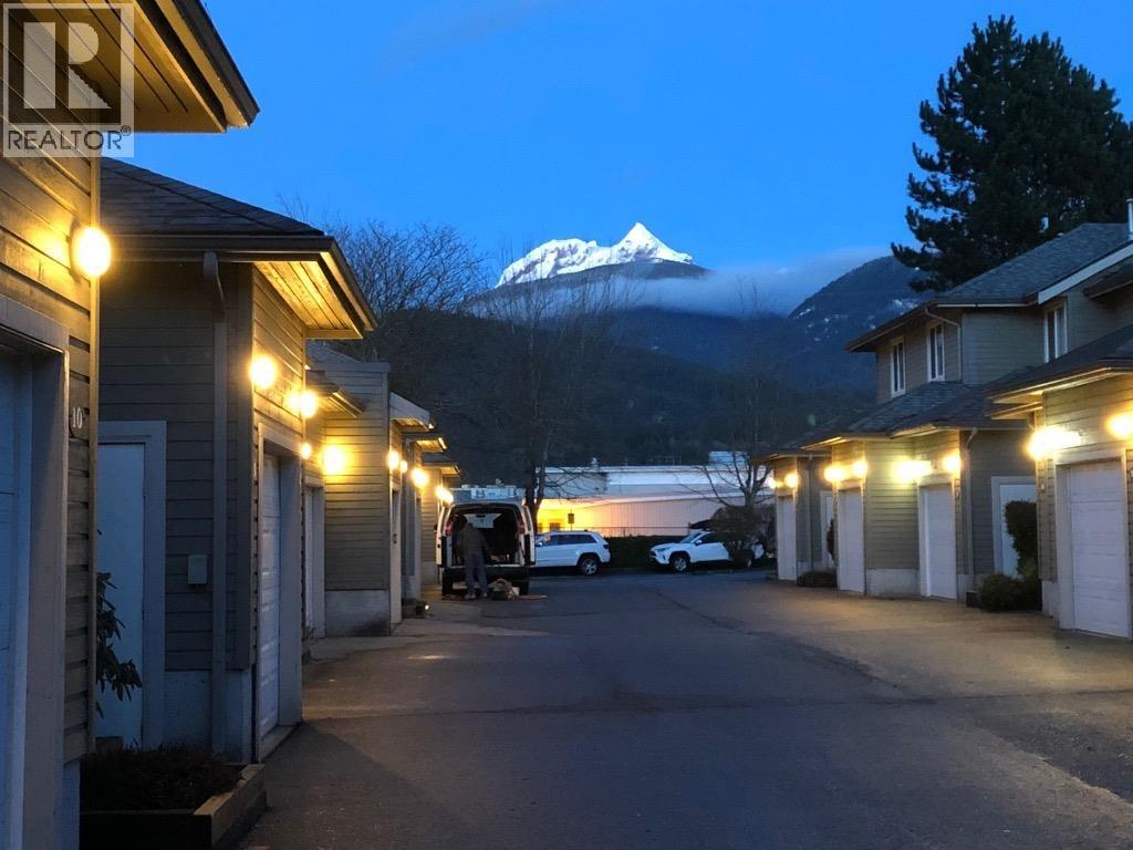 11 40200 Government Road, Squamish, British Columbia  V8B 0G6 - Photo 4 - R3085212