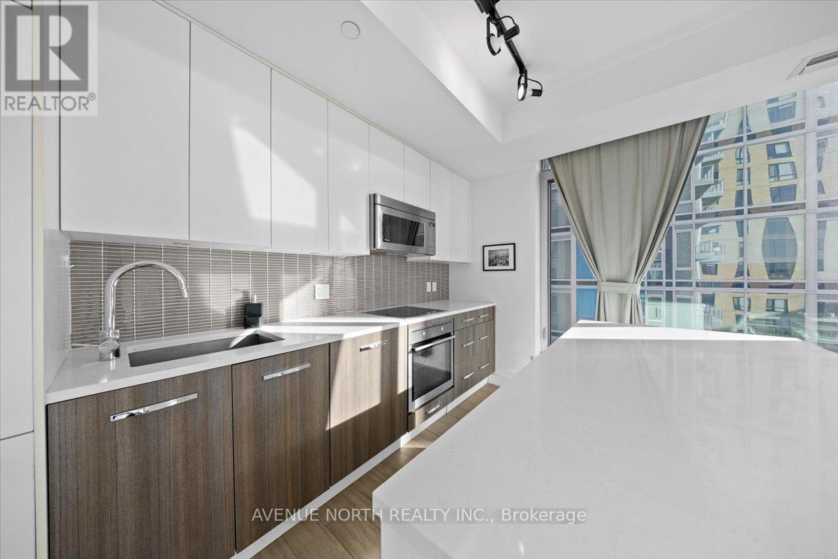 901 - 111 Champagne Avenue S, Ottawa, Ontario  K1S 5V3 - Photo 3 - X12764402