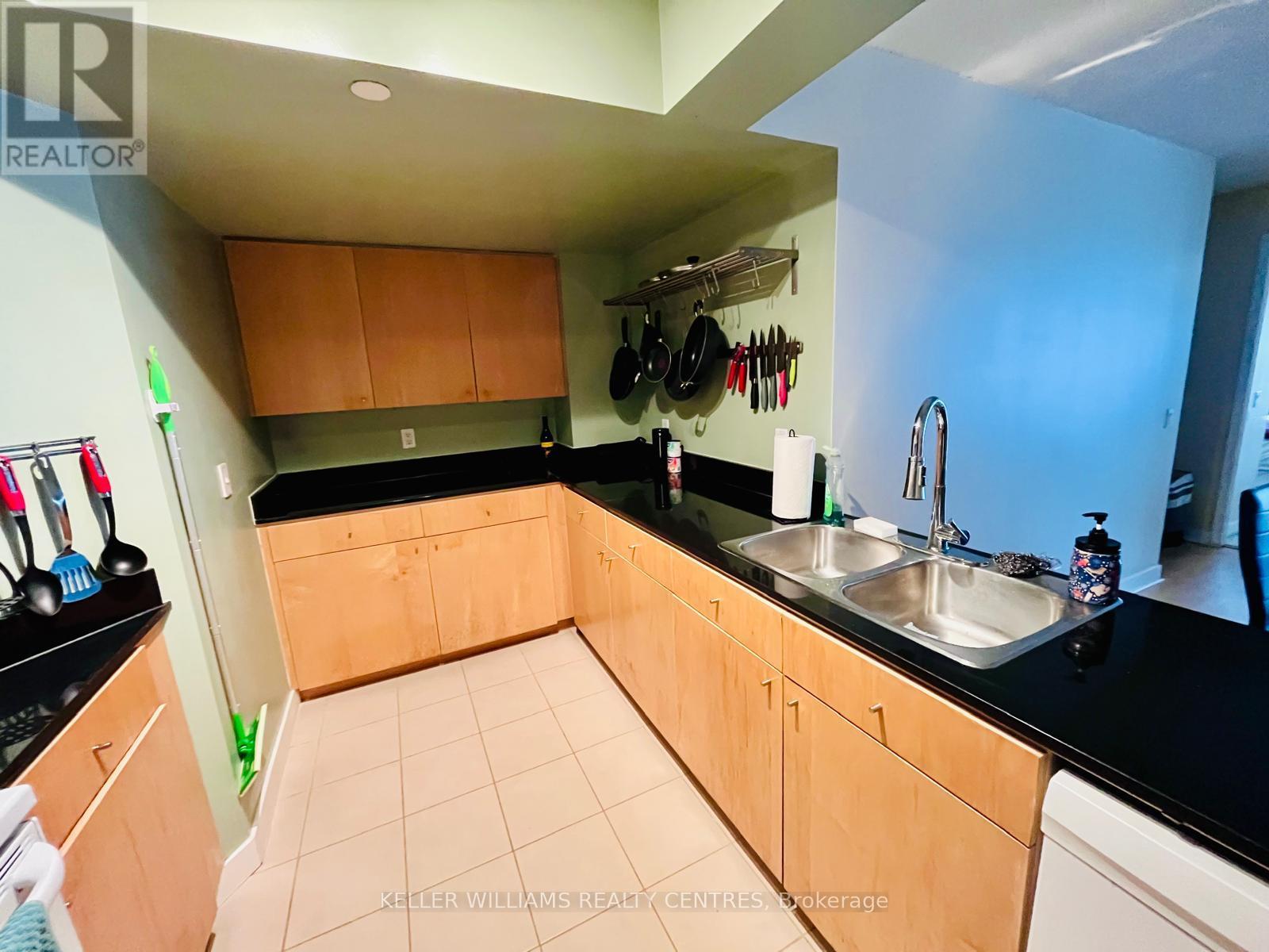 329 - 361 Front Street W, Toronto (Waterfront Communities), Ontario  M5V 3R5 - Photo 8 - C12758546