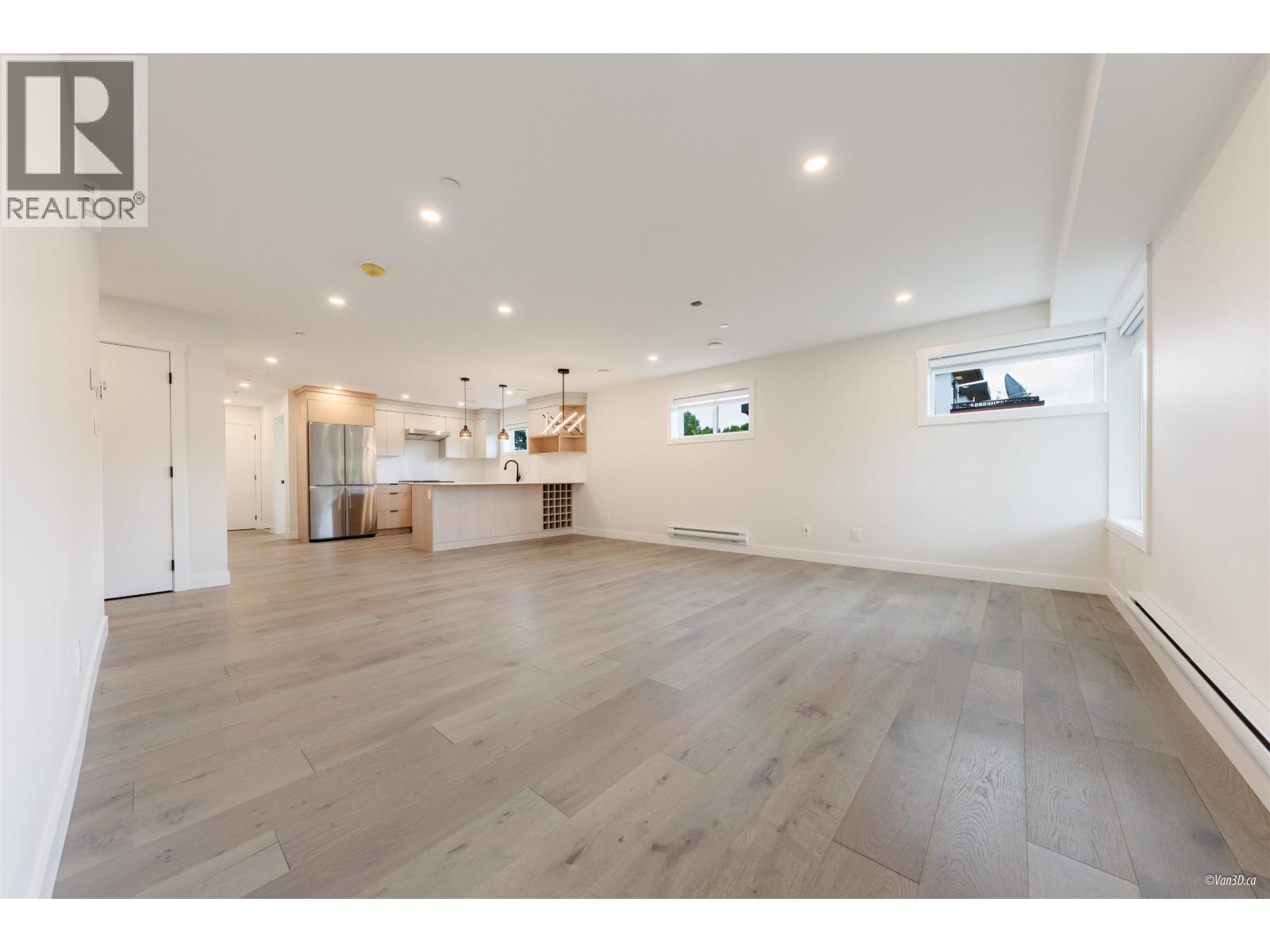 202 5092 Slocan Street, Vancouver, British Columbia  V5R 2A5 - Photo 1 - R3087272