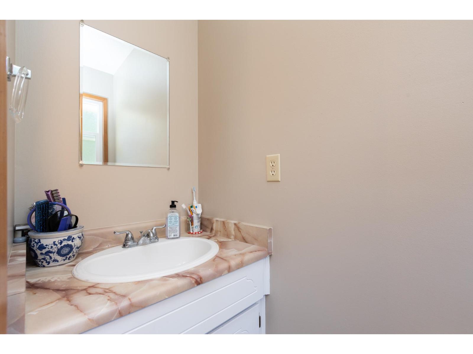 34470 Laburnum Avenue, Abbotsford, British Columbia  V2S 4V2 - Photo 17 - R3087050