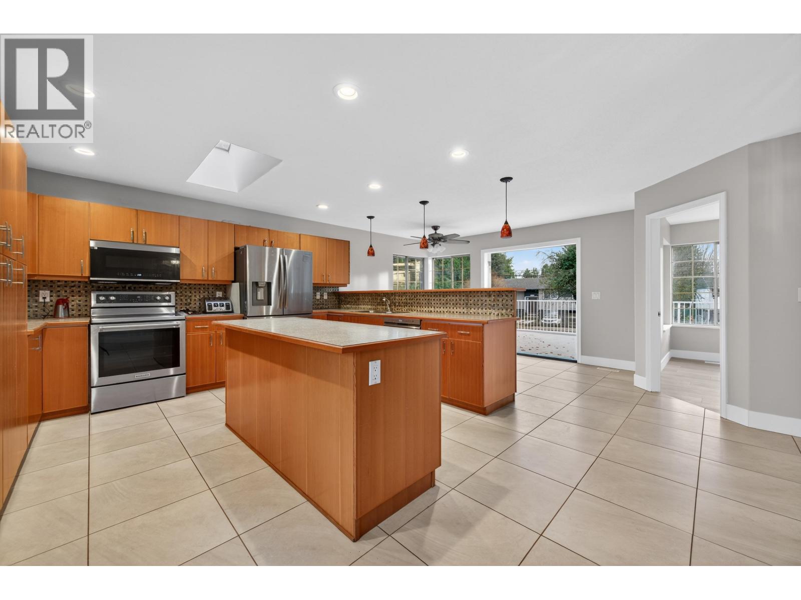 21105 River Road, Maple Ridge, British Columbia  V2X 2A1 - Photo 25 - R3087205