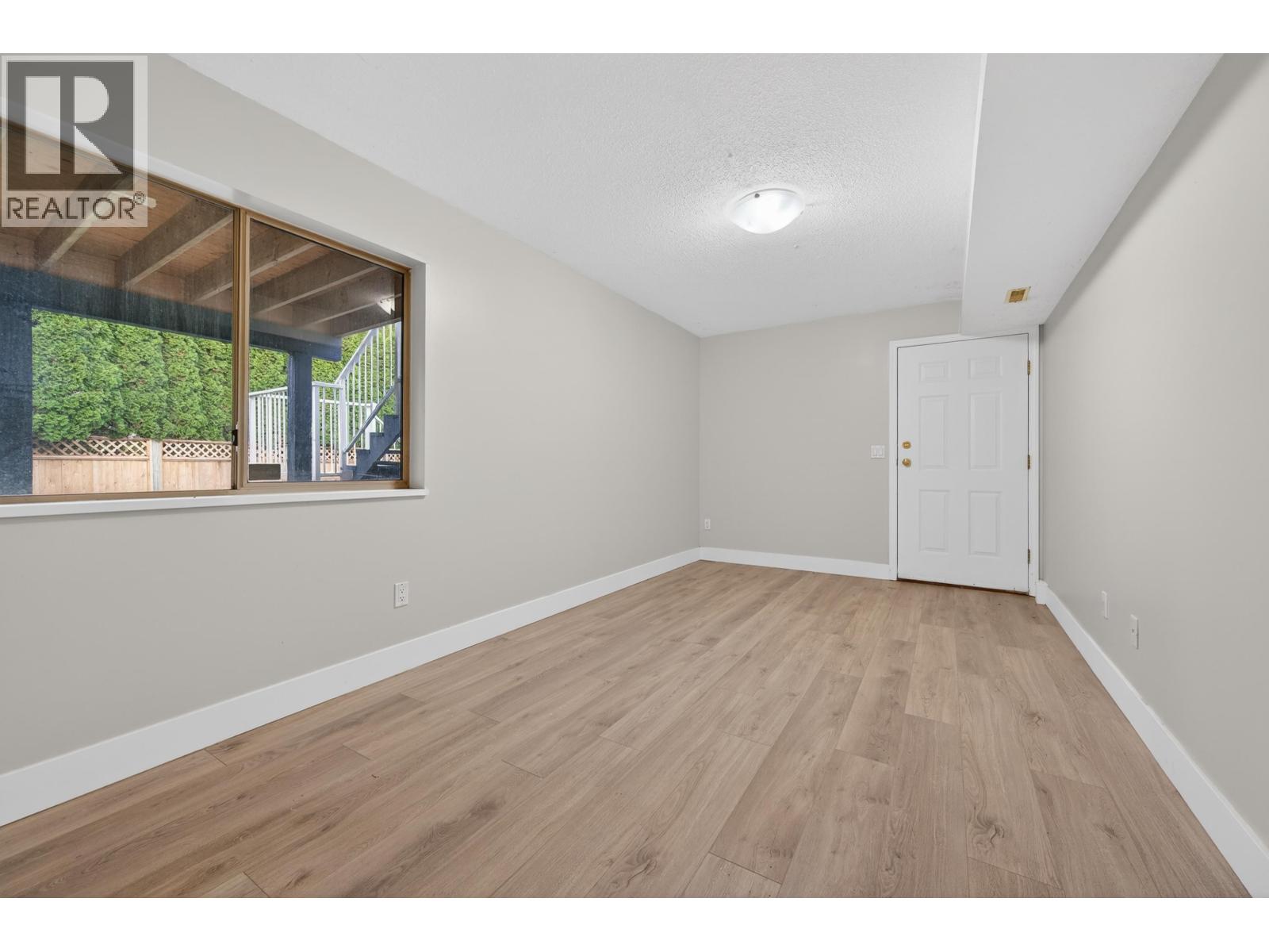 21105 River Road, Maple Ridge, British Columbia  V2X 2A1 - Photo 12 - R3087205