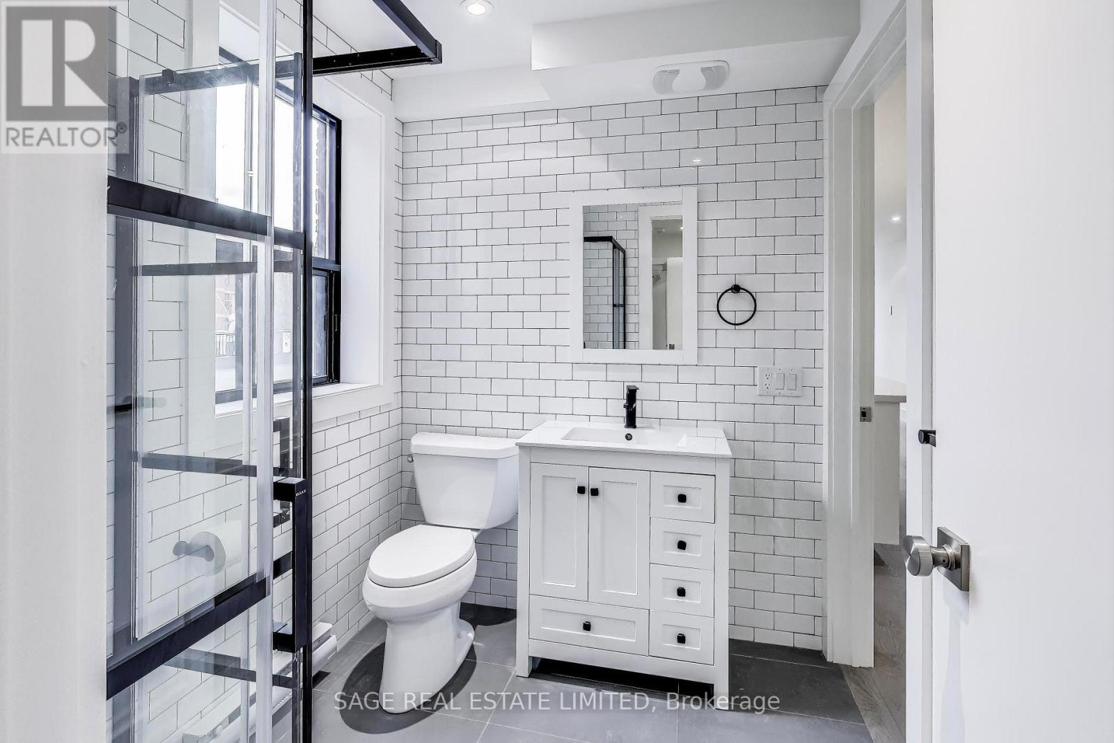 2nd - 2549 Yonge Street, Toronto, Ontario  M4P 2H9 - Photo 23 - C12764418