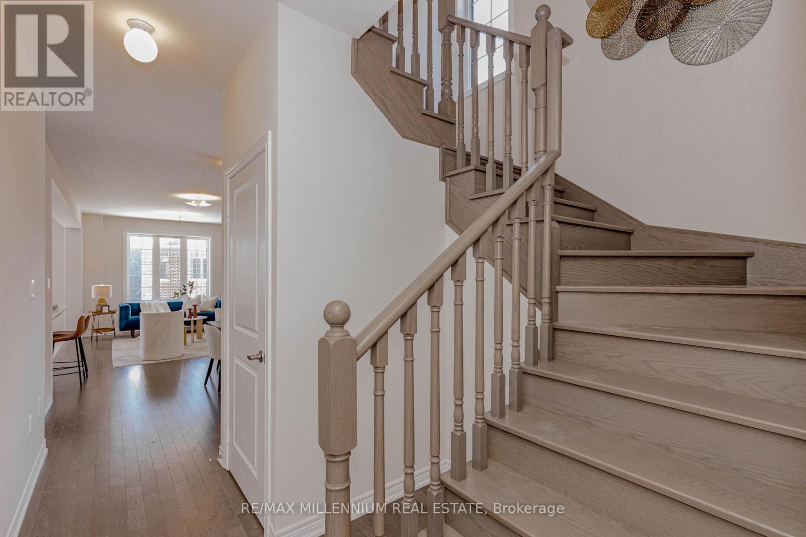 25 Sapwood Crescent, Brampton, Ontario  L6Z 0K8 - Photo 4 - W12764400