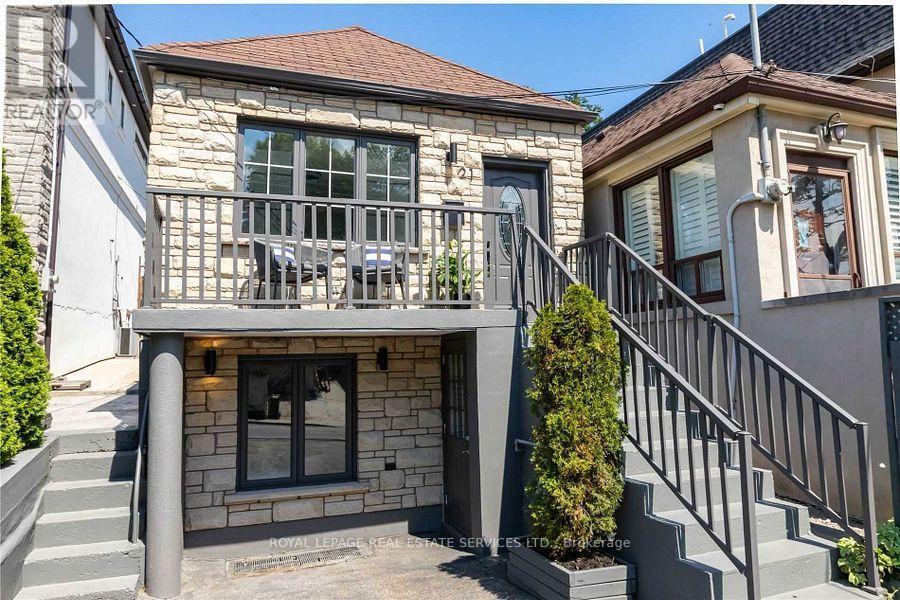 Lower - 21 Haverson Boulevard, Toronto, Ontario  M6M 3J5 - Photo 1 - W12764404