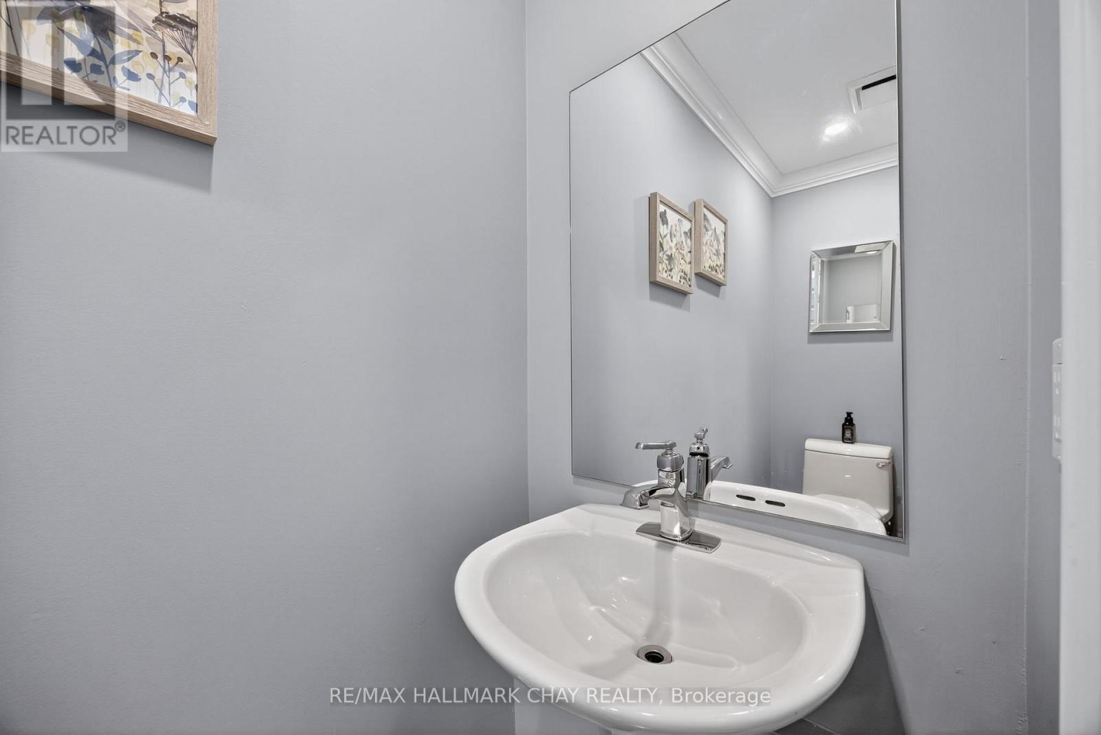 72 Ravenscliffe Court, Brampton, Ontario  L6X 4N9 - Photo 12 - W12764422